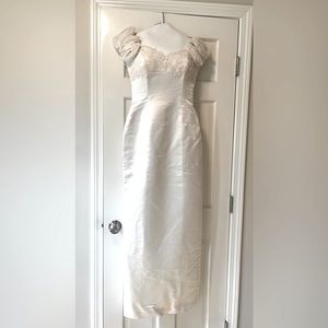 🦢 Amsale Silk Satin Sheath Wedding Dress - Designer